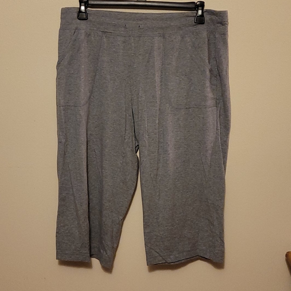 Capri pants 3 for $25